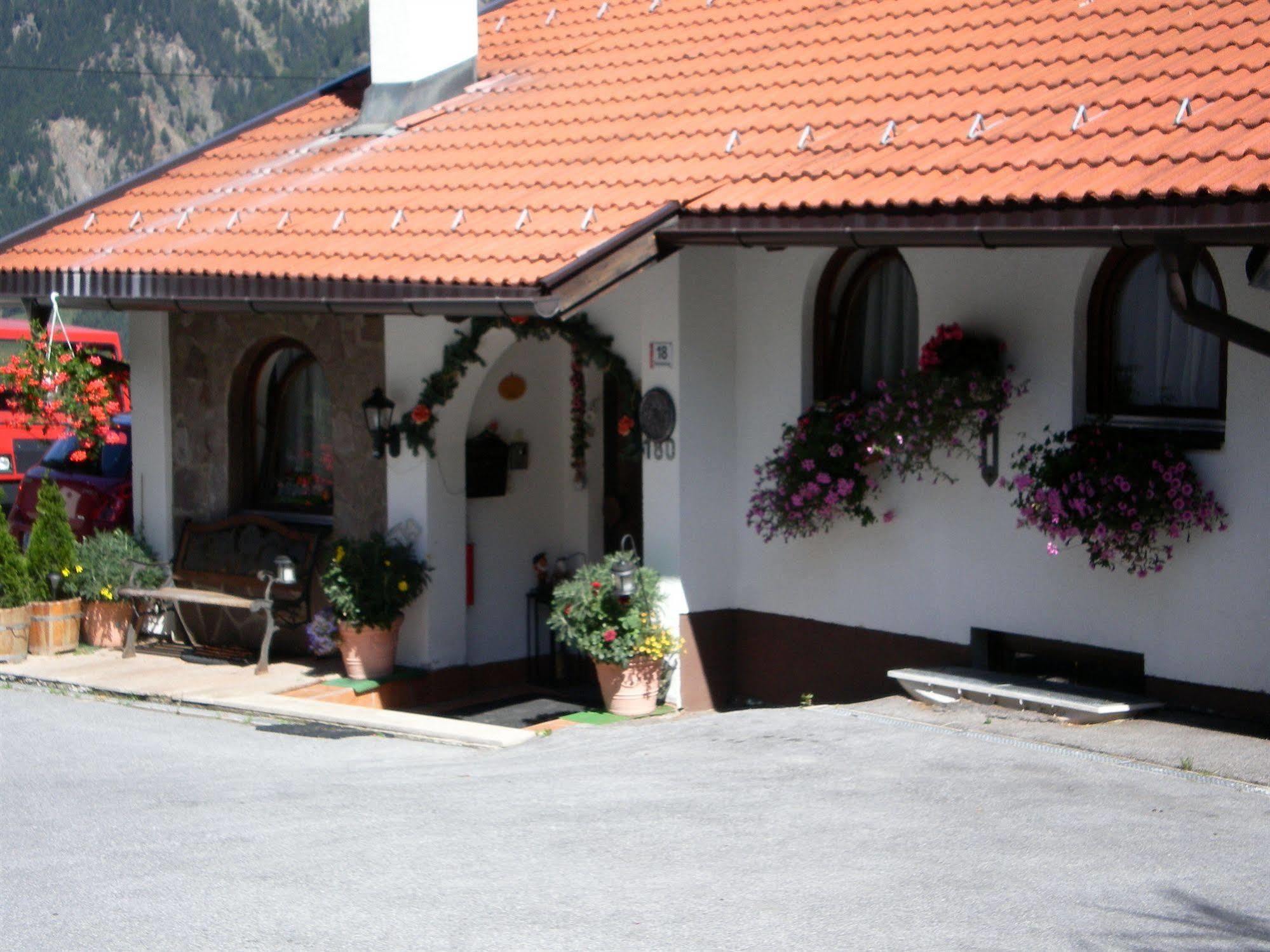 Hotel Haus Sonnenhang à Sölden Extérieur photo